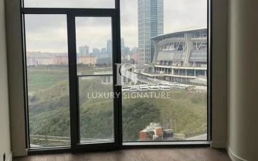 Luxury Signature مشاور املاک