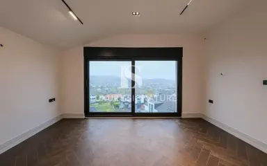 Luxury Signature Property