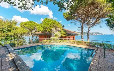 Luxury Signature Property