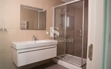 Luxury Signature مشاور املاک