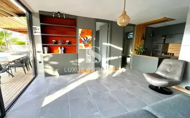 Luxury Signature مشاور املاک 