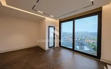 Luxury Signature Property