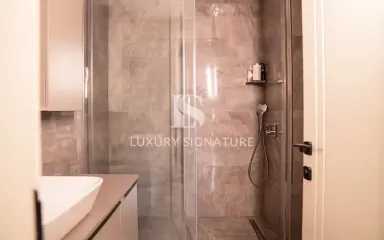 Luxury Signature مشاور املاک 