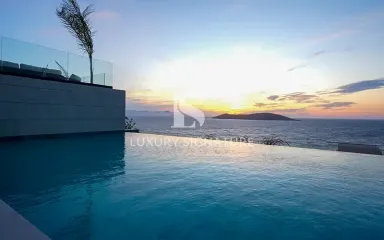 Luxury Signature Property