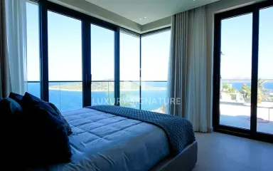 Luxury Signature Property