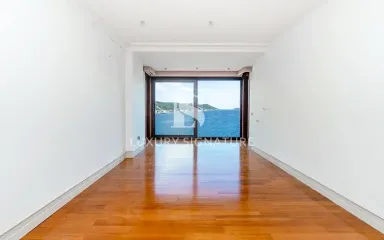 Luxury Signature Property