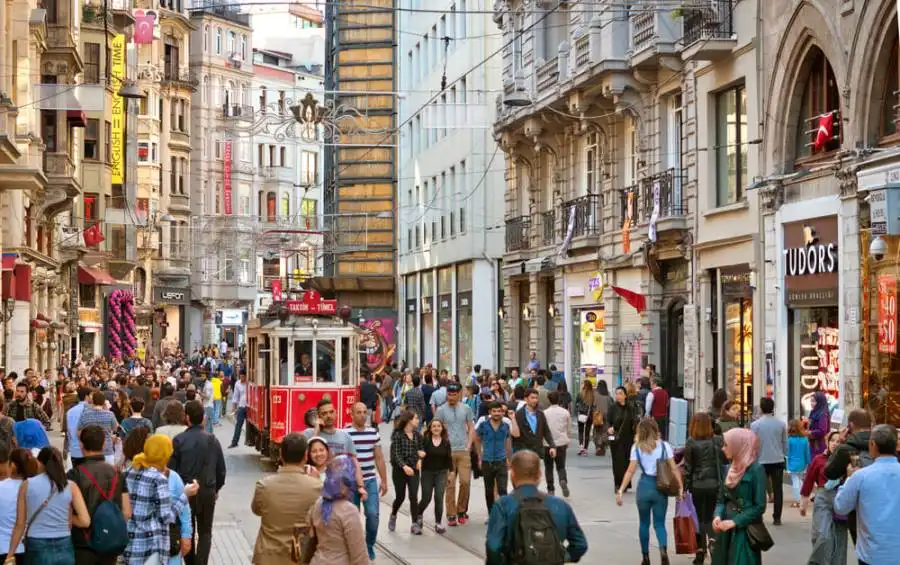 istiklal street taksim